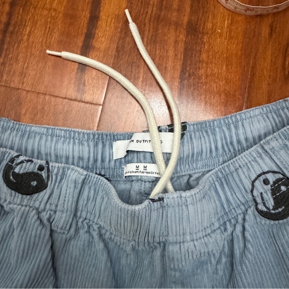 Urban Outfitters Yin Yang Smiley Face Corduroy Pants Drawstring Size Medium - Picture 8 of 10